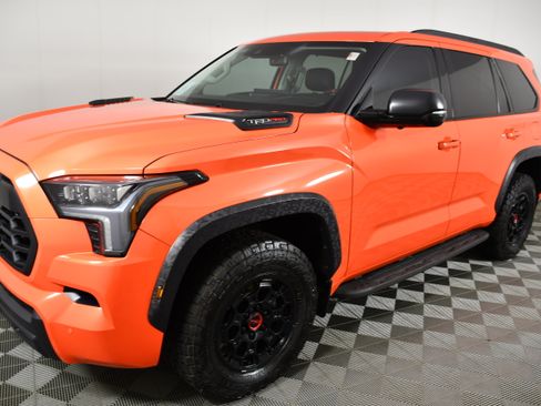 Used 2023 Toyota Sequoia TRD Pro AWD/4WD image 10