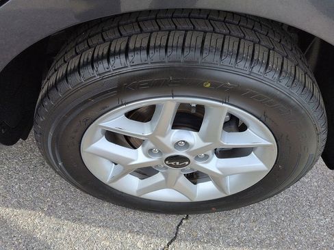 Used 2023 Kia Soul LX w/ LX Technology Package image 10