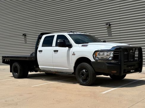 Used 2024 RAM 3500 Tradesman w/ Chrome Appearance Group AWD/4WD image 1