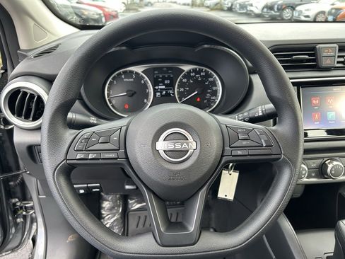Used 2025 Nissan Versa S w/ S Plus Package image 12