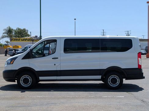 Used 2019 Ford Transit 150 XL RWD image 5
