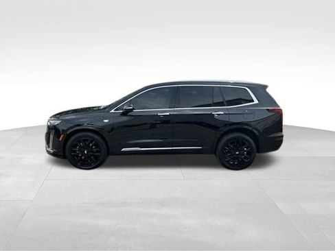 Used 2022 Cadillac XT6 Premium Luxury w/ Platinum Package AWD/4WD image 4