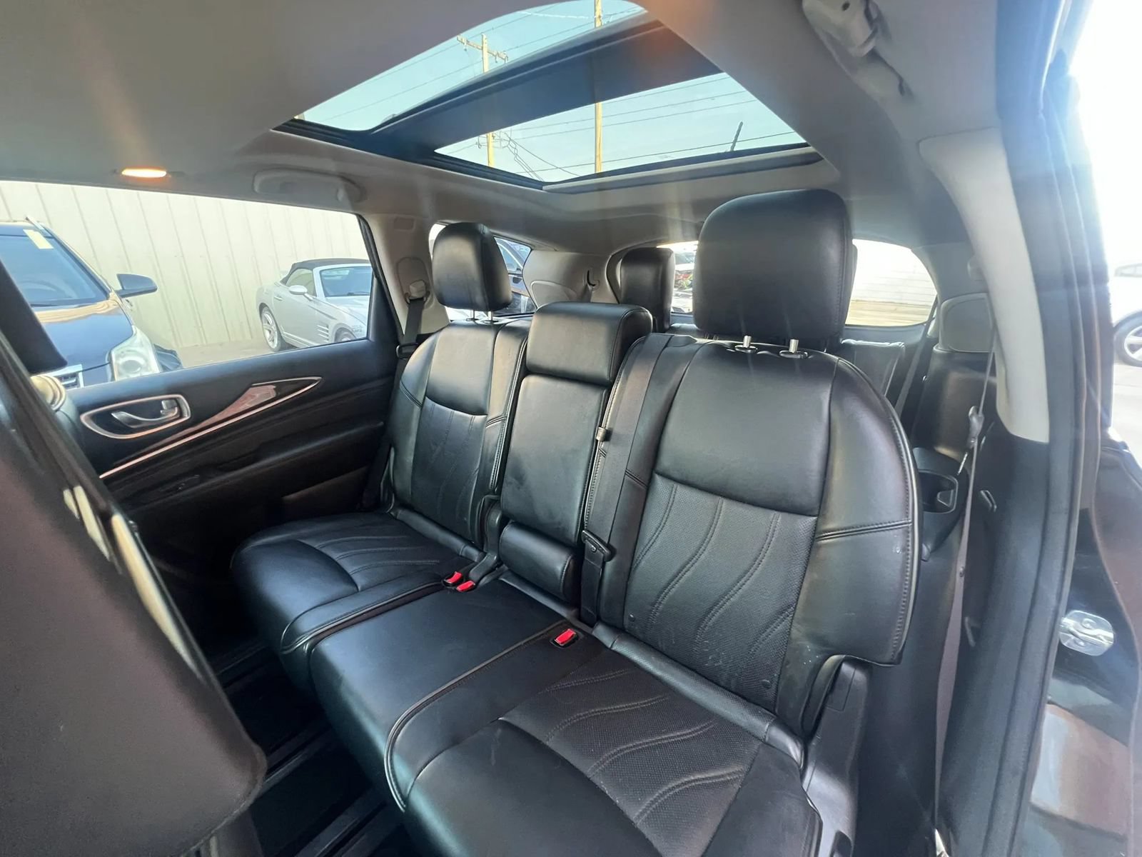Used 2014 INFINITI QX60 Luxe w/ Deluxe Touring Package AWD/4WD image 31