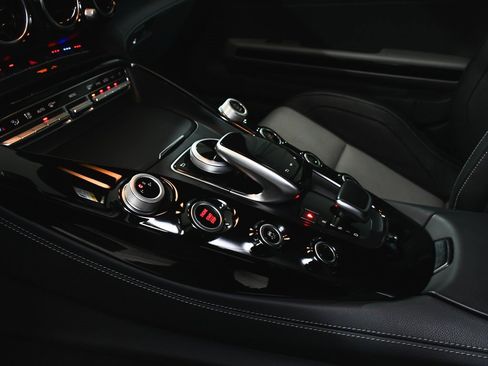 Used 2018 Mercedes-Benz AMG GT Roadster image 49