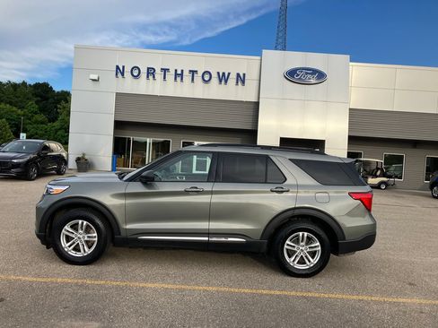 Used 2020 Ford Explorer XLT w/ Comfort Package AWD/4WD image 1