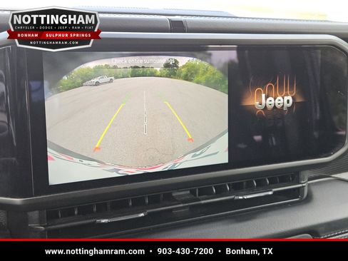 Used 2024 Jeep Wrangler Unlimited Rubicon AWD/4WD image 16