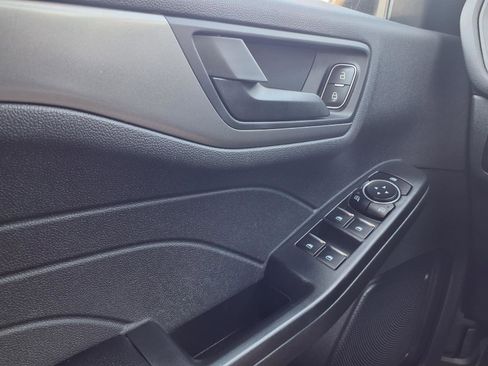 Certified 2023 Ford Escape Active AWD/4WD image 19