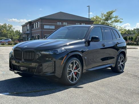 New 2026 BMW X5 xDrive50e w/ M Sport Package image 3