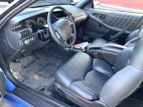 Used 1994 Pontiac Grand Prix SE image 11