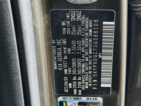 Used 2025 Kia Telluride S AWD/4WD image 12