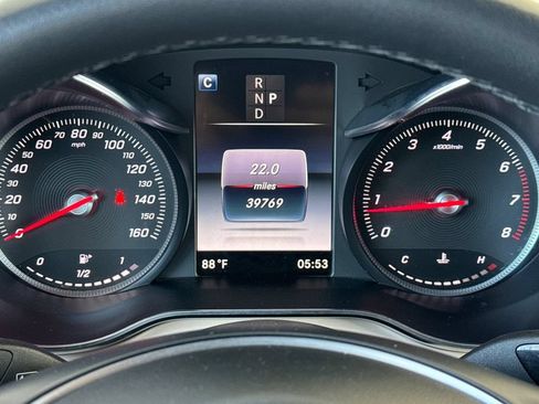 Used 2018 Mercedes-Benz GLC 300 image 30
