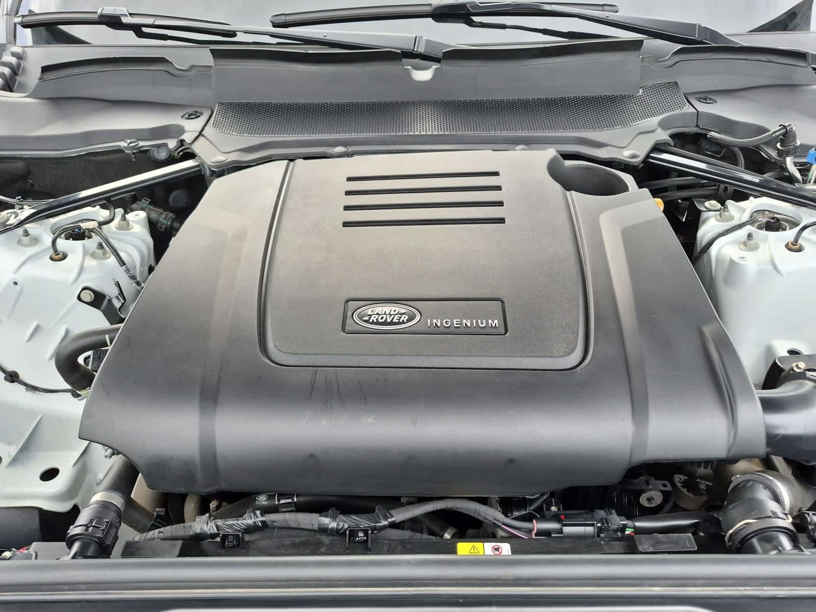 Certified 2025 Land Rover Discovery Dynamic SE AWD/4WD image 14
