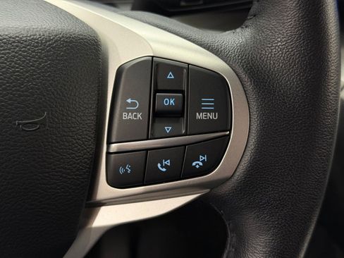 Used 2024 Ford Explorer XLT w/ Class IV Trailer Tow Package image 26