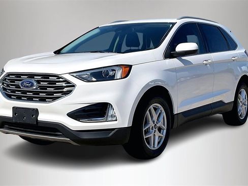 Certified 2022 Ford Edge SEL w/ Convenience Package image 2