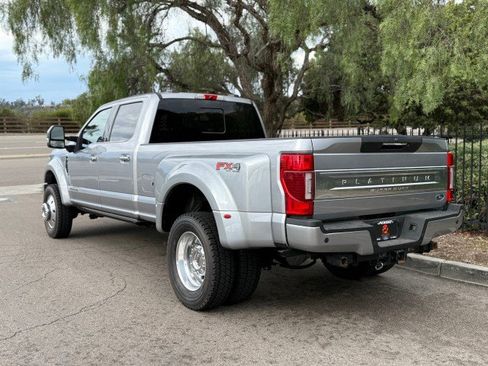 Used 2021 Ford F450 Platinum w/ FX4 Off-Road Package image 4