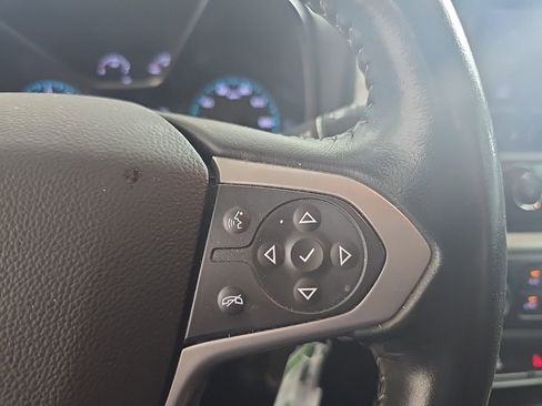 Used 2022 Chevrolet Colorado LT w/ LT Convenience Package image 12