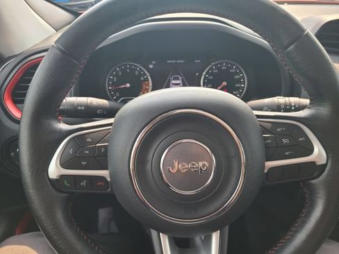 Used 2021 Jeep Renegade Trailhawk w/ Sun & Sound Group AWD/4WD image 13