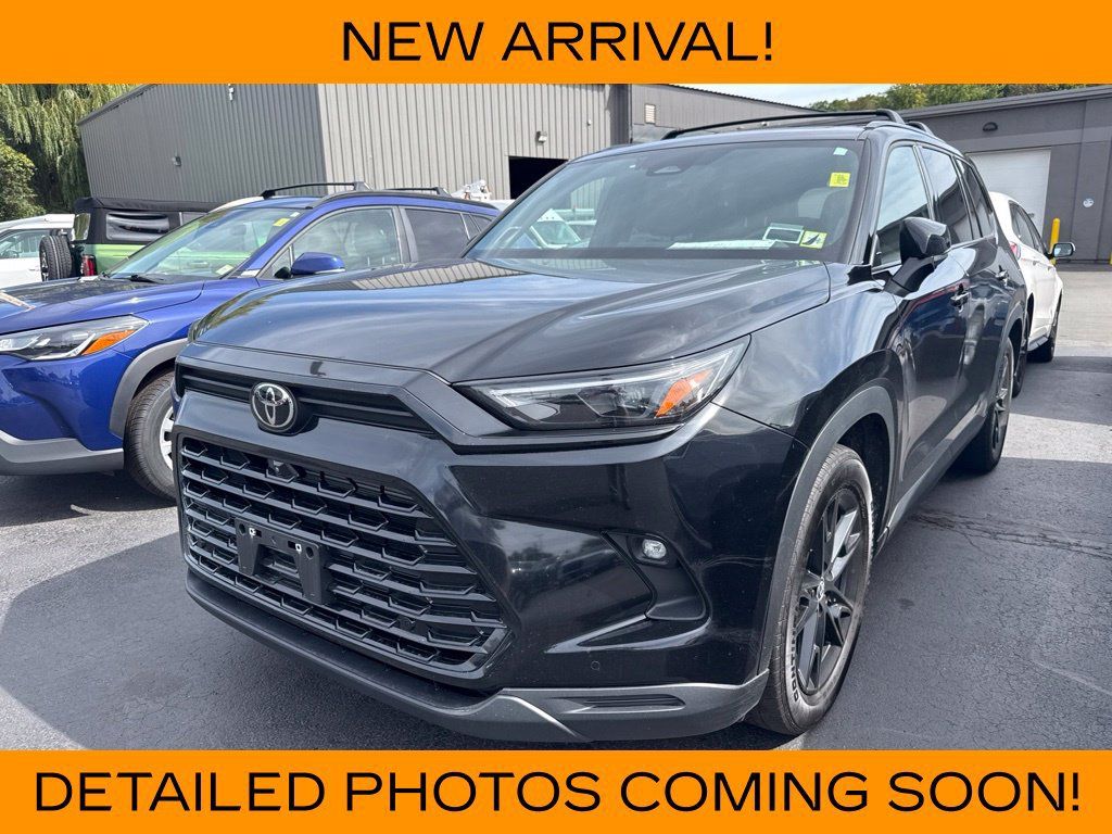 Used 2025 Toyota Grand Highlander AWD Hybrid image 1