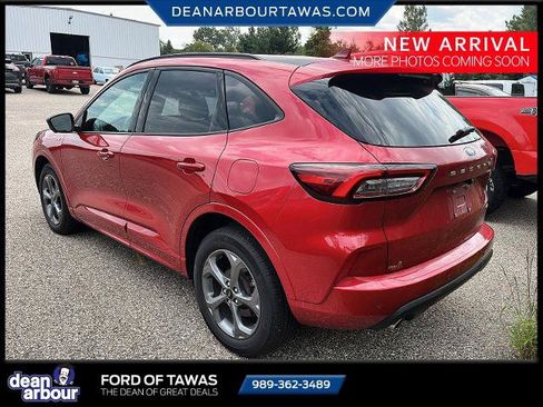 Certified 2023 Ford Escape ST-Line Select w/ Tech Pack #2 AWD/4WD image 3