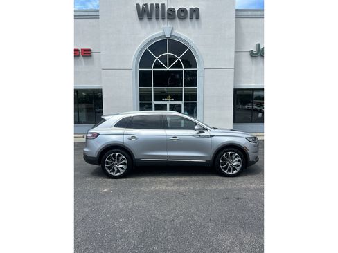 Used 2023 Lincoln Nautilus Reserve w/ Equipment Group 201A AWD/4WD image 1