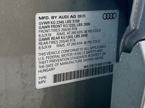 New 2025 Audi Q3 2.0T Premium image 32