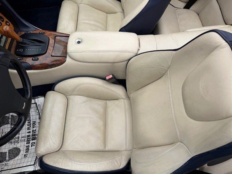 Used 2000 Aston Martin DB7 Vantage RWD image 15