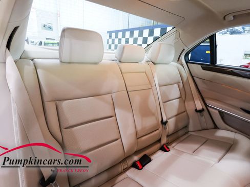Used 2016 Mercedes-Benz E 350 4MATIC Sedan w/ Premium Package image 27