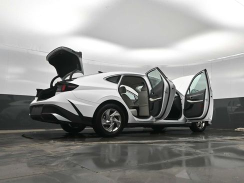 Certified 2025 Hyundai Sonata SE image 46