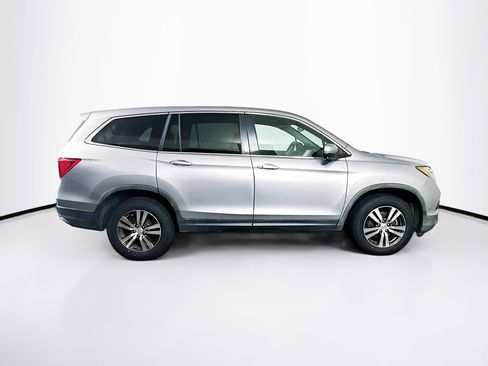 Used 2017 Honda Pilot EX image 10