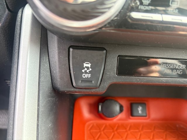 Used 2021 Toyota RAV4 Adventure AWD/4WD image 17