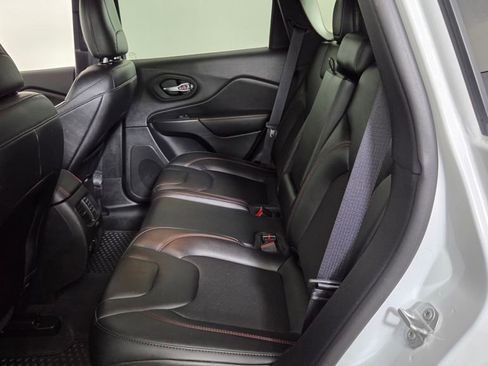 Used 2022 Jeep Cherokee Trailhawk w/ Trailer Tow Group image 28