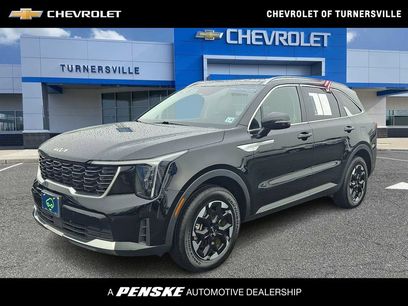 Used 2024 Kia Sorento S w/ Panoramic Sunroof Package
