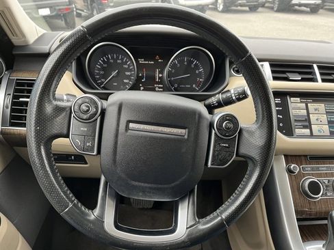 Used 2015 Land Rover Range Rover Sport SE image 36