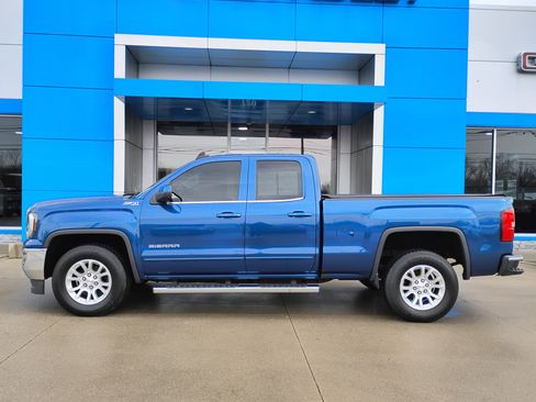 Used 2017 GMC Sierra 1500 SLE w/ SLE Value Package image 29