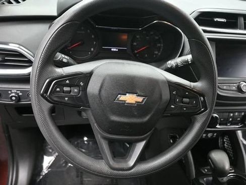 Used 2022 Chevrolet TrailBlazer LT w/ Driver Confidence Package AWD/4WD image 14