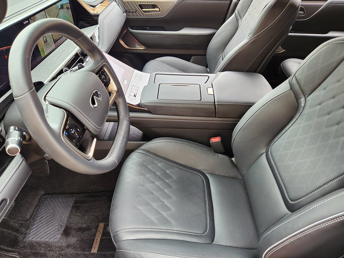 Used 2026 INFINITI QX80 Autograph w/ Premium Cargo Package AWD/4WD image 26