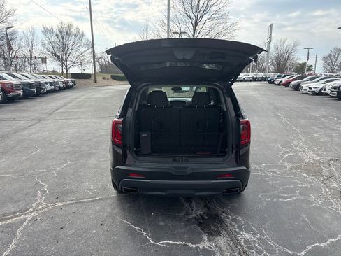 Used 2021 GMC Acadia AT4 w/ Preferred Package image 10