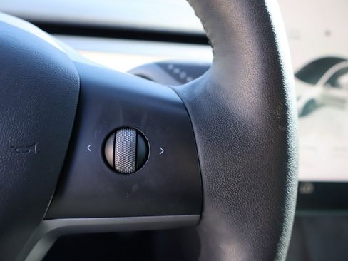 Used 2022 Tesla Model 3 Long Range image 50