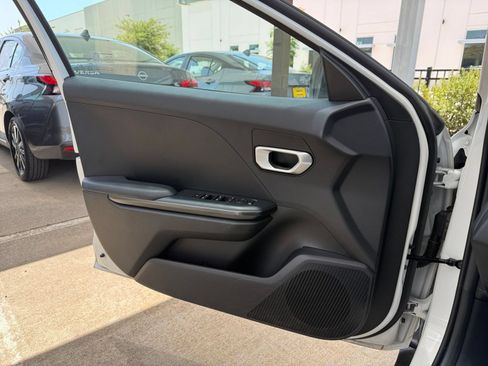 Used 2026 Kia K4 FWD image 18