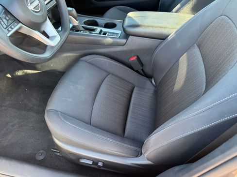 Used 2025 Nissan Altima 2.5 SV AWD/4WD image 16