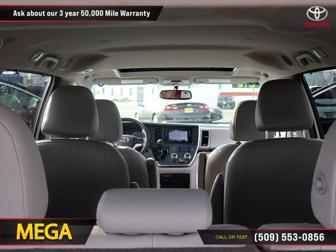 Used 2017 Toyota Sienna XLE image 20