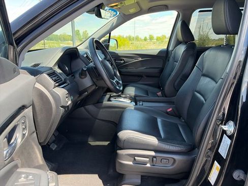 Used 2021 Honda Pilot Touring image 18