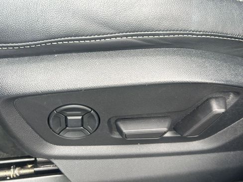 Used 2021 Audi Q8 Prestige w/ Prestige Package AWD/4WD image 19
