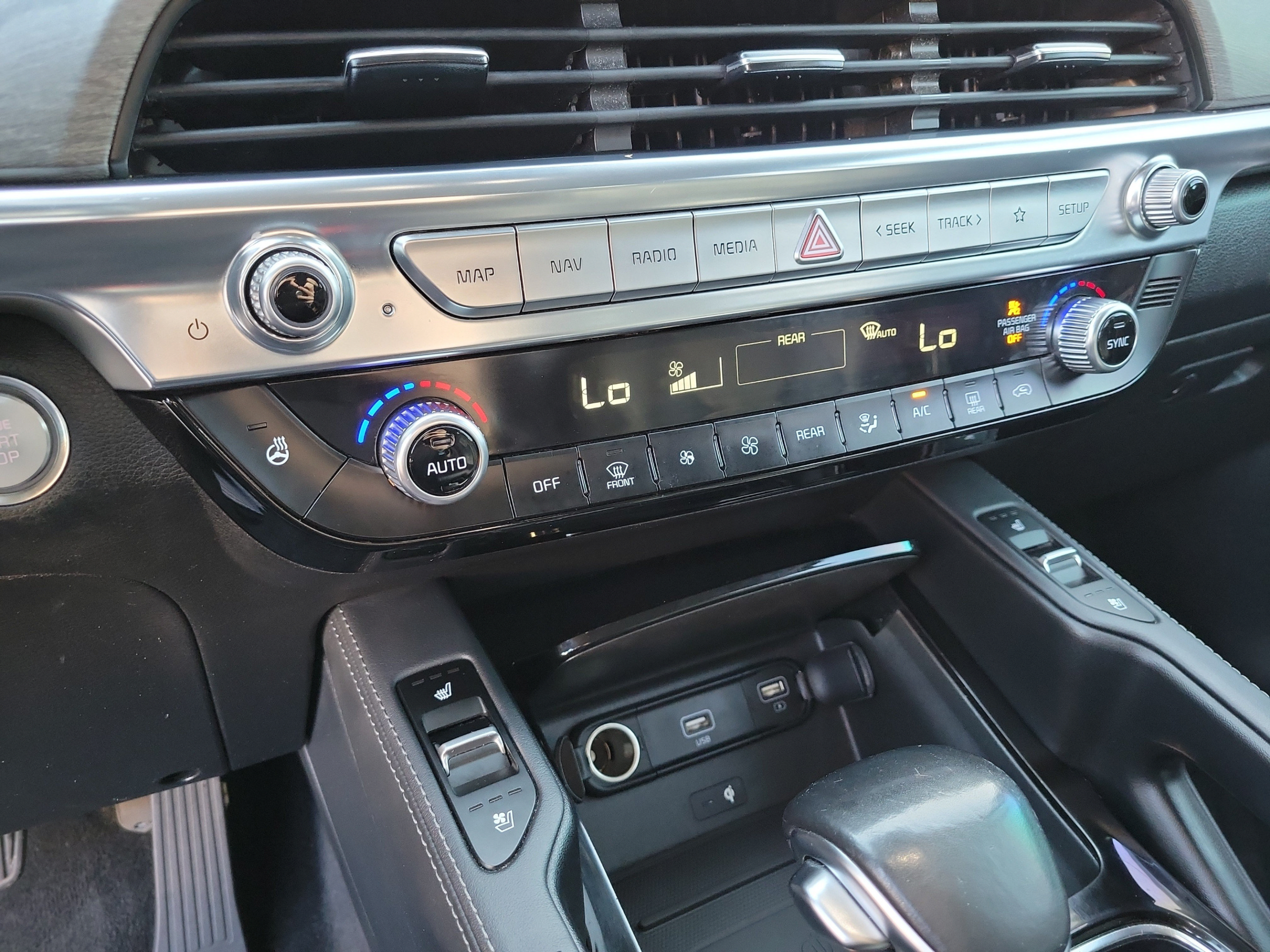 Used 2022 Kia Telluride EX w/ EX Premium Package AWD/4WD image 19