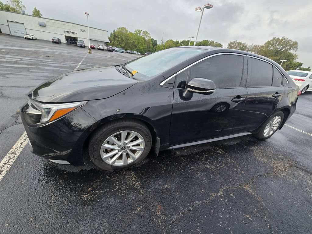 Certified 2024 Toyota Corolla XLE FWD image 5
