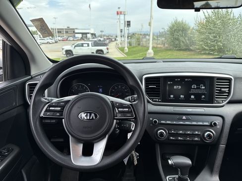 Used 2020 Kia Sportage LX FWD image 16