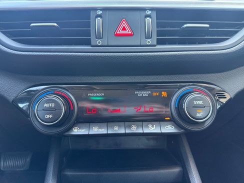 Used 2019 Kia Forte LXS FWD image 19