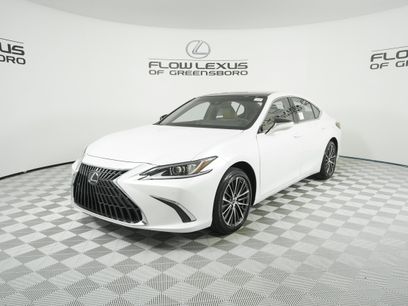 New 2025 Lexus ES 350 w/ Premium Package