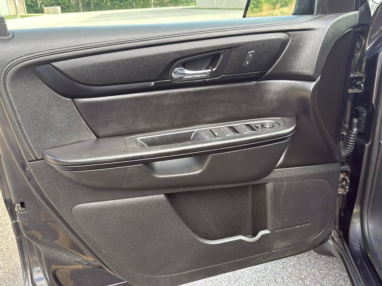 Used 2015 Chevrolet Traverse LT AWD/4WD image 13