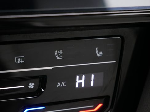 Certified 2023 Volkswagen Arteon SEL Premium image 29